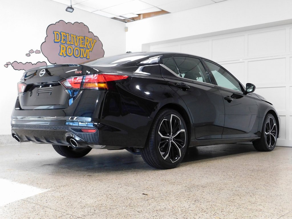 Used 2023 Nissan Altima 2.5 SR image 6