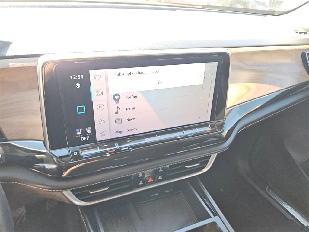 Used 2025 Volkswagen Atlas SE image 18