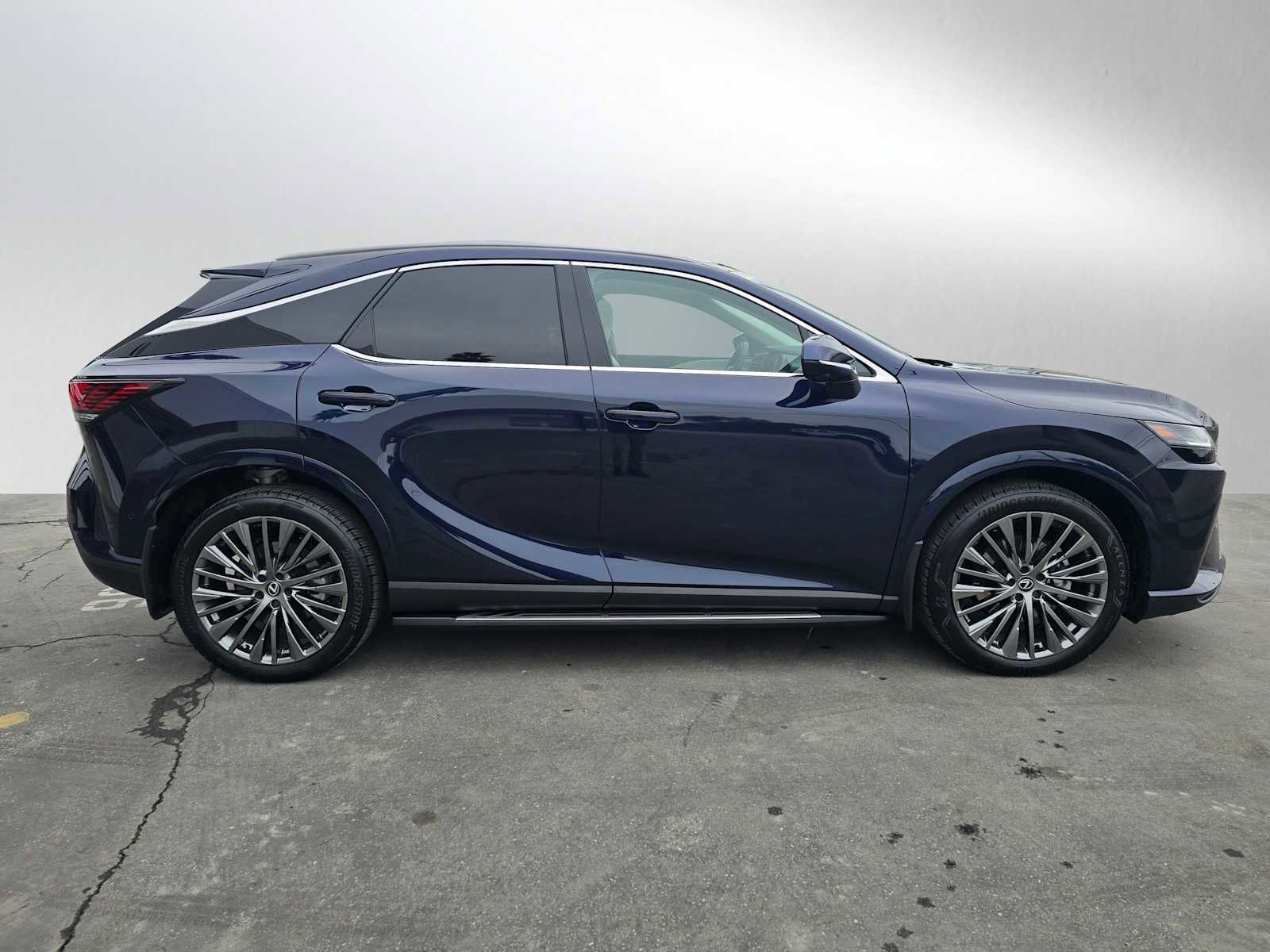 Used 2025 Lexus RX 350 image 2