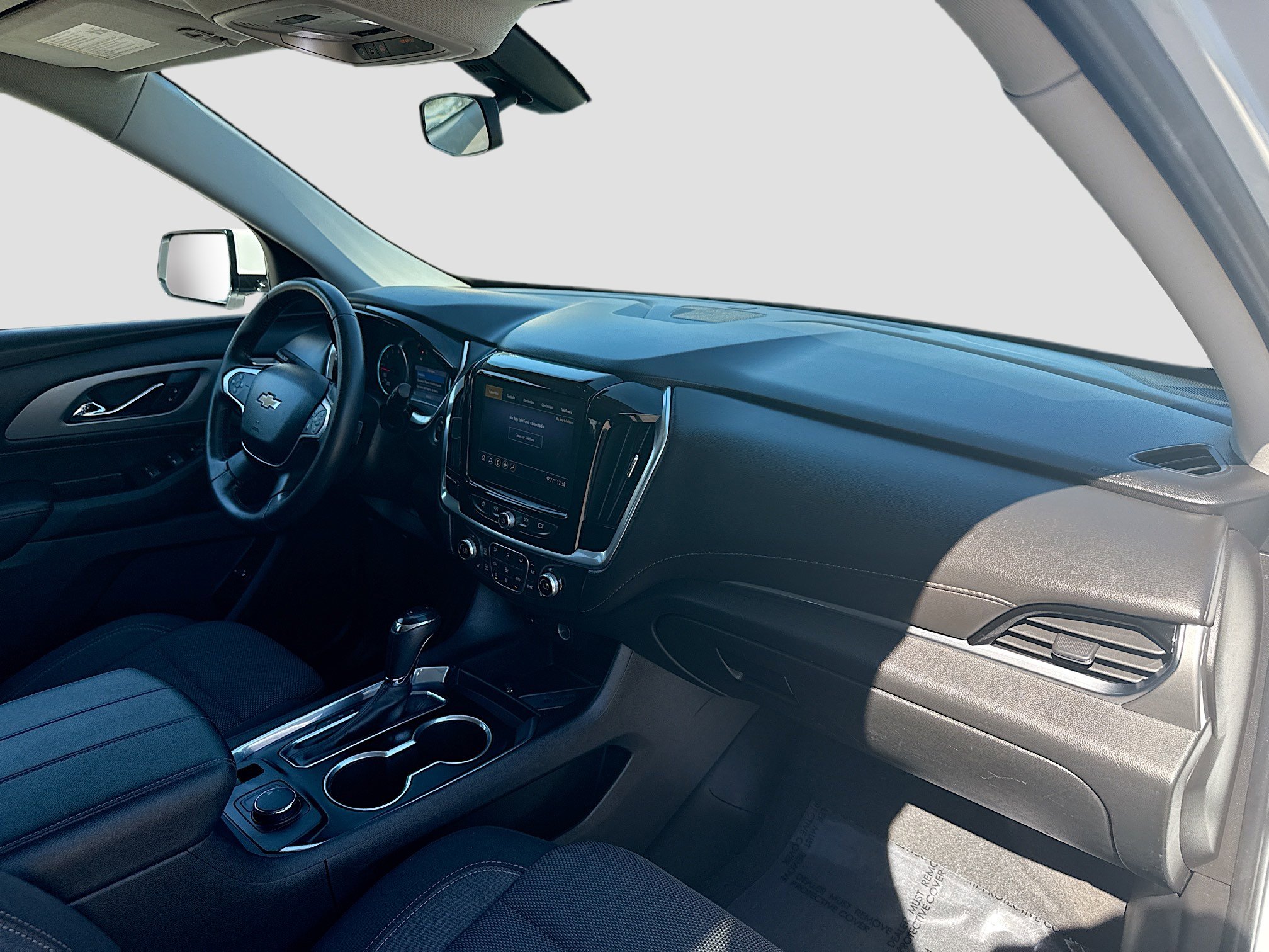 Used 2020 Chevrolet Traverse LT image 33