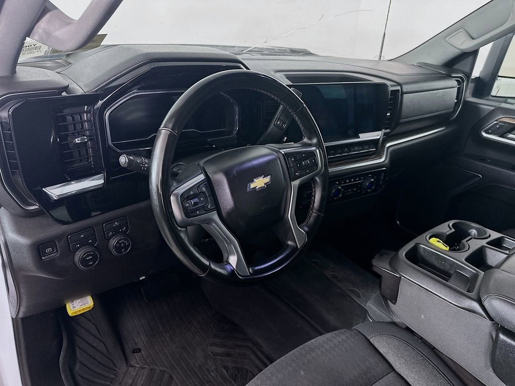 Used 2024 Chevrolet Silverado 2500 LT image 31