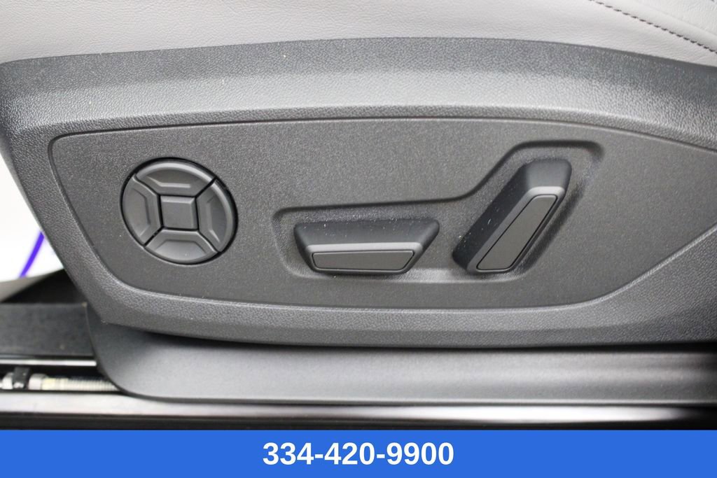 New 2025 Audi Q3 2.0T Premium image 17