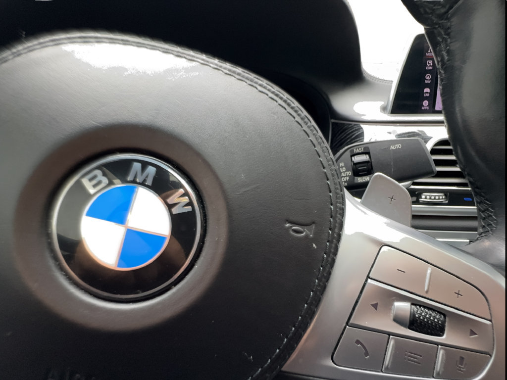 Used 2022 BMW 740i w/ Luxury Rear Seating Package RWD image 44