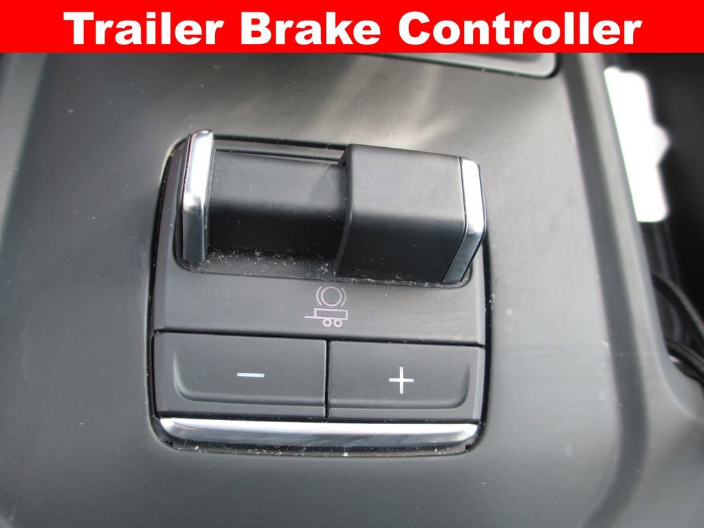 Used 2024 GMC Sierra 1500 AT4 w/ Technology Package image 23