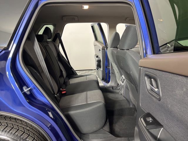 Used 2022 Nissan Rogue SV image 45