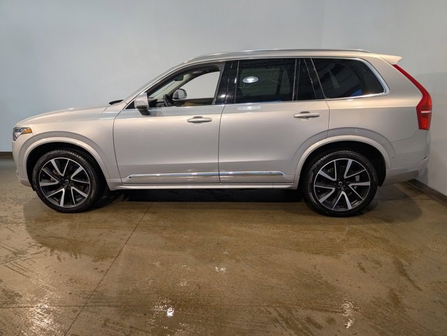 Used 2023 Volvo XC90 B6 Plus w/ Protection Package image 3