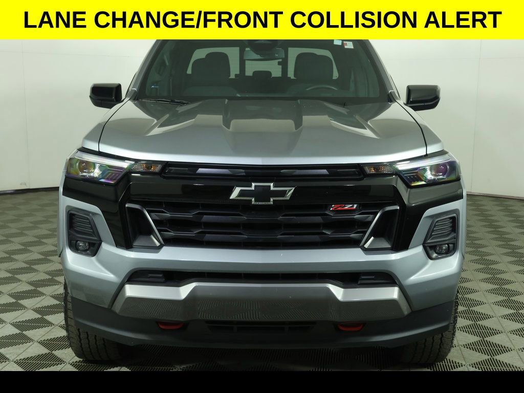 Used 2024 Chevrolet Colorado Z71 w/ Z71 Convenience Package 2 AWD/4WD image 8