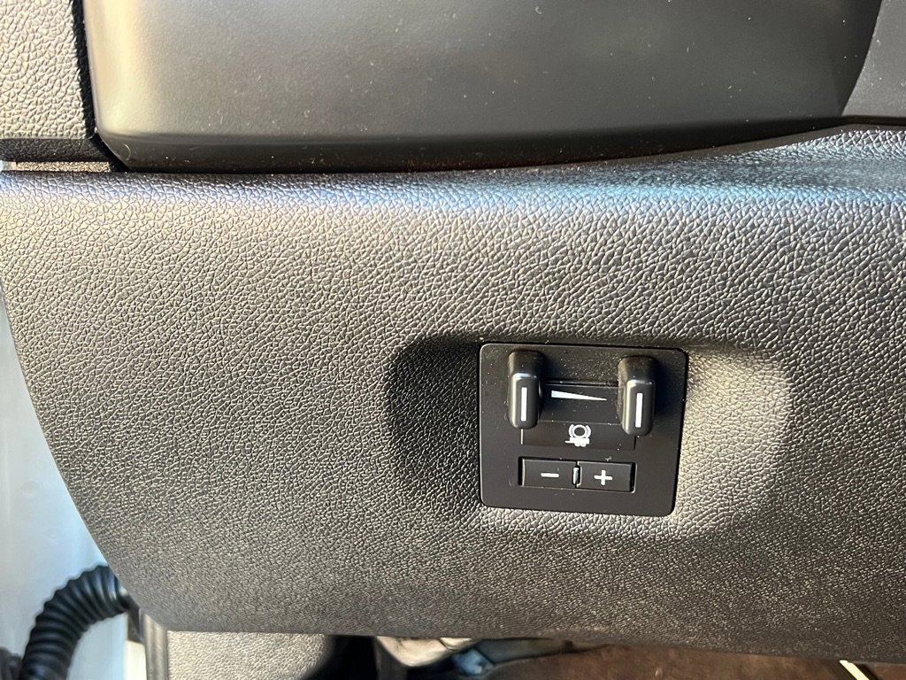 Used 2013 Chevrolet Silverado 3500 LT w/ Convenience Package AWD/4WD image 26