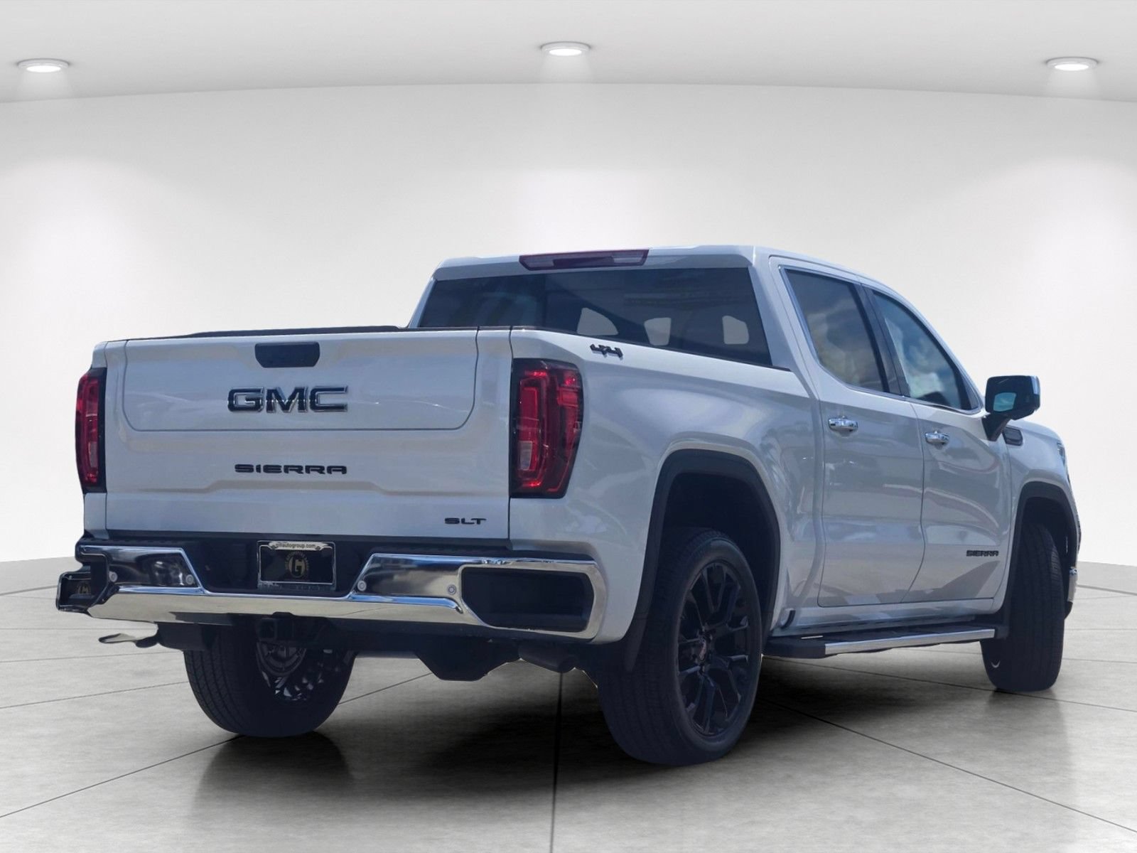 New 2026 GMC Sierra 1500 SLT w/ SLT Premium Plus Package AWD/4WD image 3