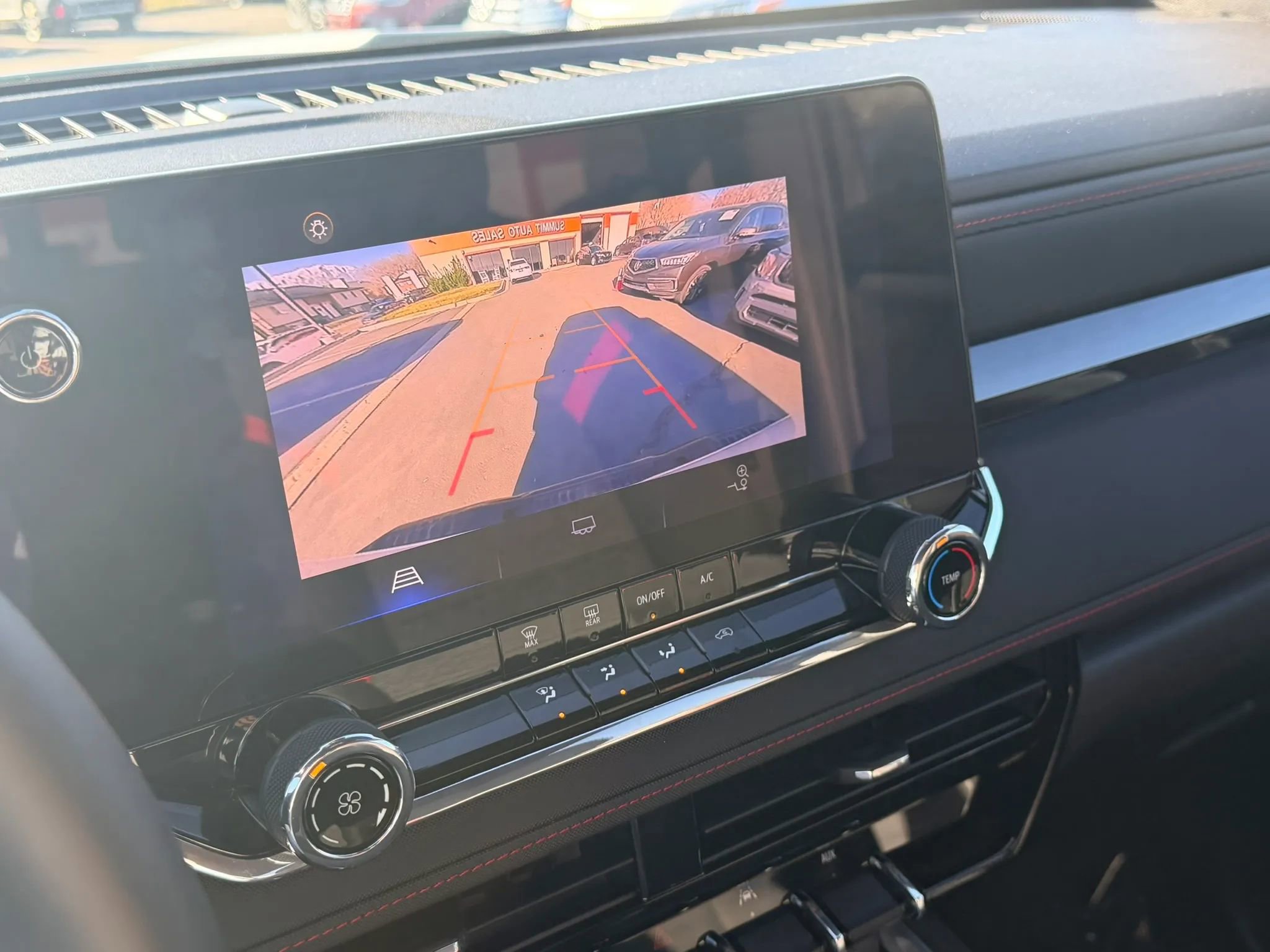 Used 2023 Chevrolet Colorado Z71 w/ Advanced Trailering Package image 21