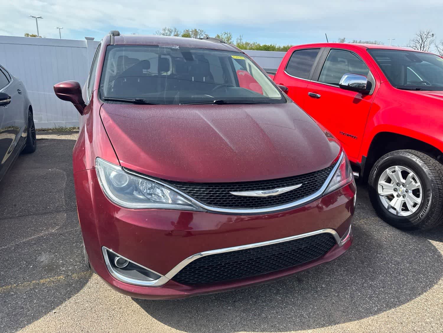 Used 2017 Chrysler Pacifica Touring-L FWD image 20