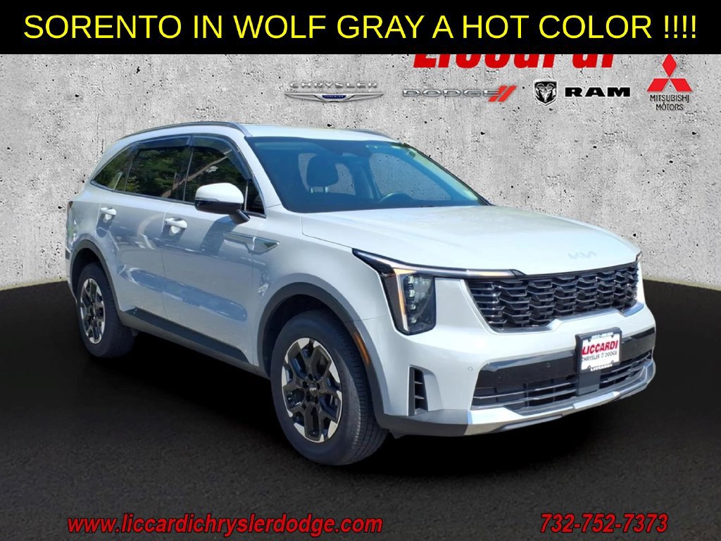 Used 2024 Kia Sorento S AWD/4WD image 1