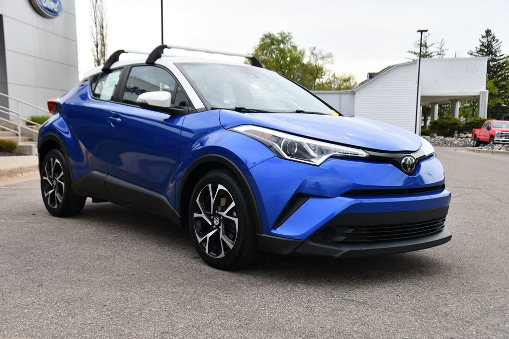 Used 2019 Toyota C-HR XLE FWD image 9