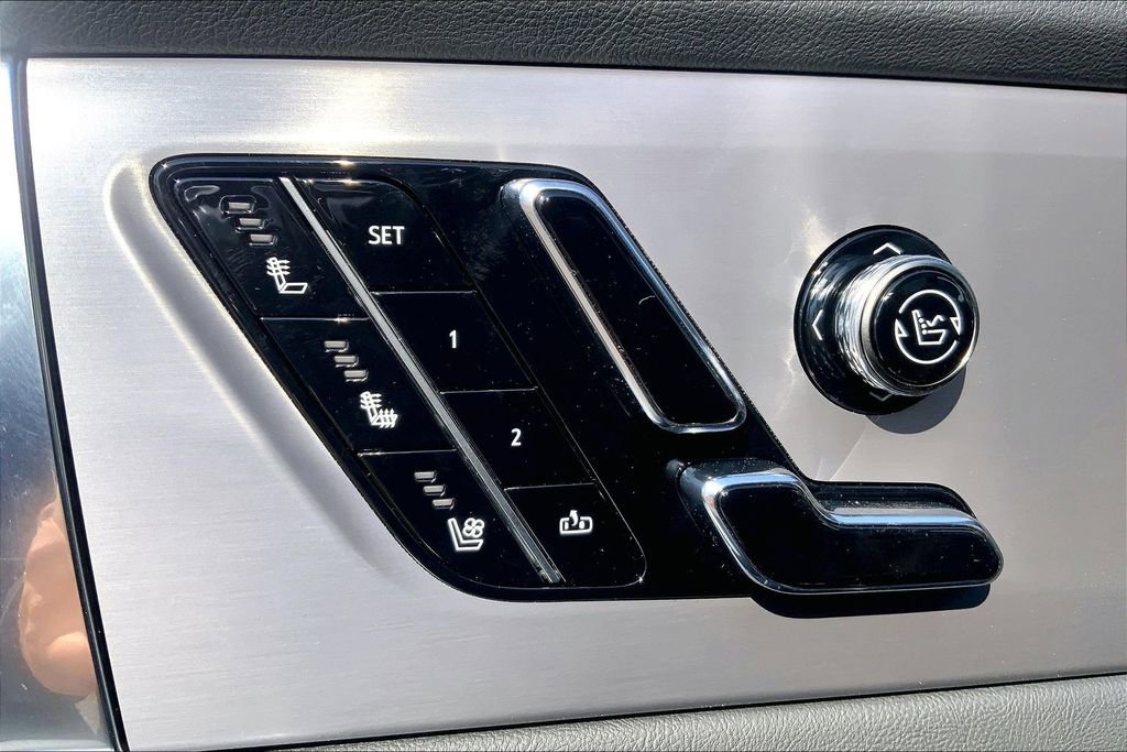 New 2026 Cadillac Vistiq Sport image 18