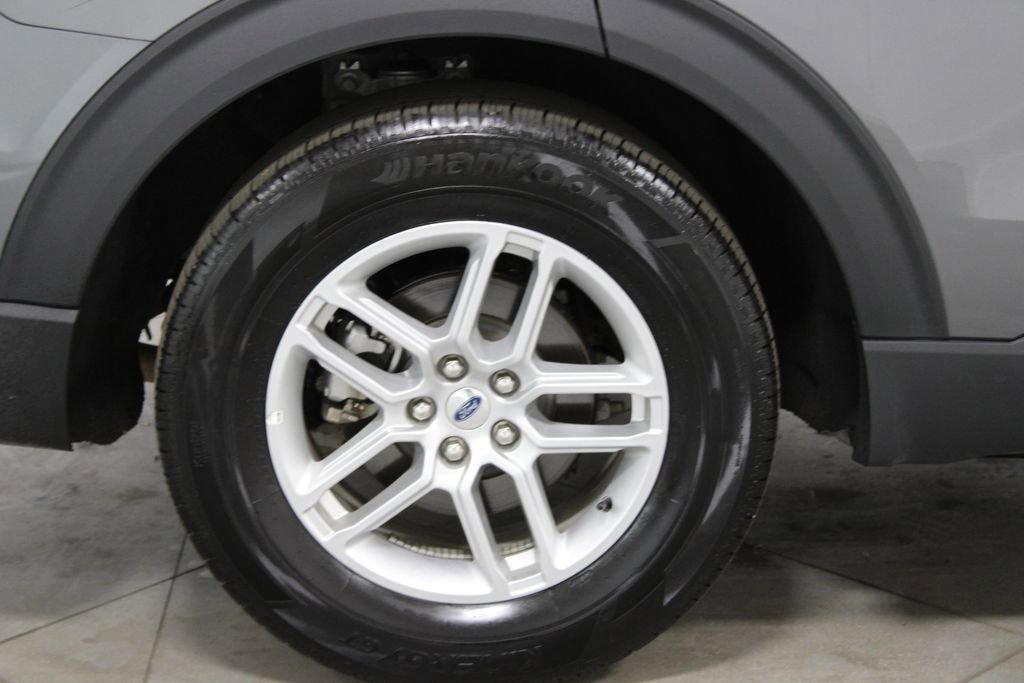 Used 2025 Ford Explorer Active image 13