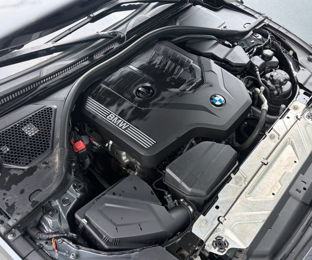 Used 2019 BMW 330i xDrive Sedan AWD/4WD image 27