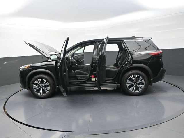 Used 2023 Nissan Rogue SV image 38