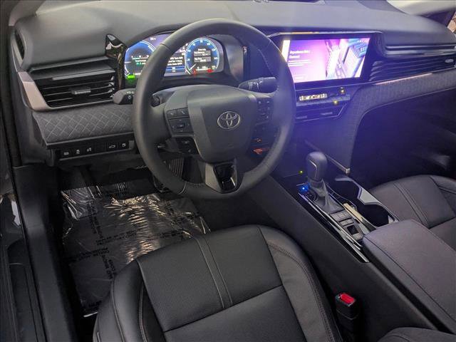 Used 2025 Toyota Camry XLE image 10