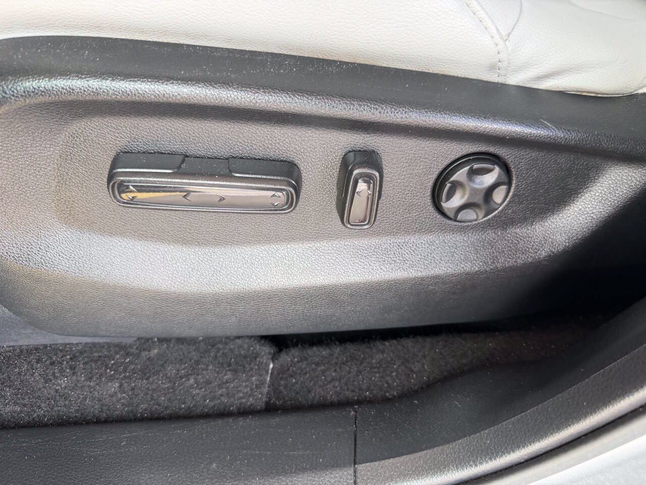 Used 2019 Honda CR-V EX-L image 9