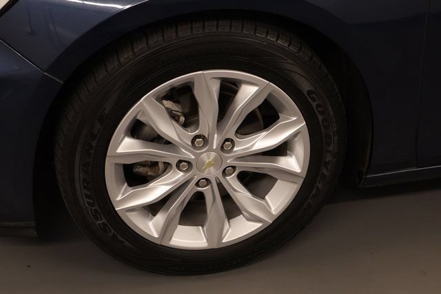 Used 2021 Chevrolet Malibu LT FWD image 8