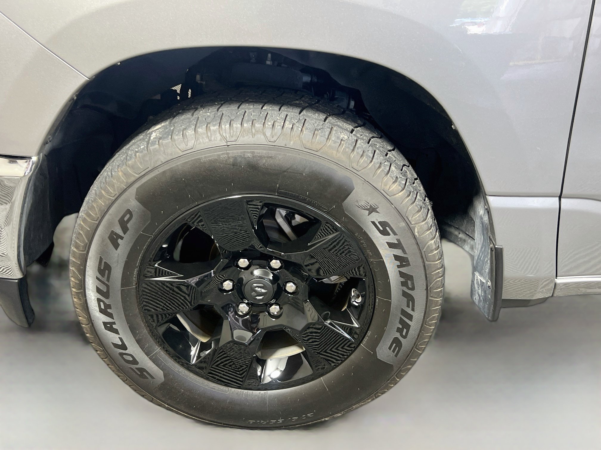 Used 2024 RAM 1500 Big Horn AWD/4WD image 13