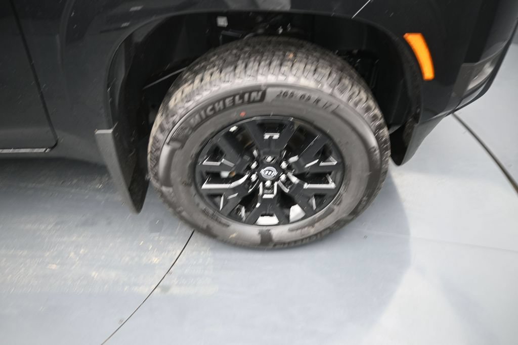 New 2026 Nissan Frontier SV w/ All-Weather Content Package AWD/4WD image 25