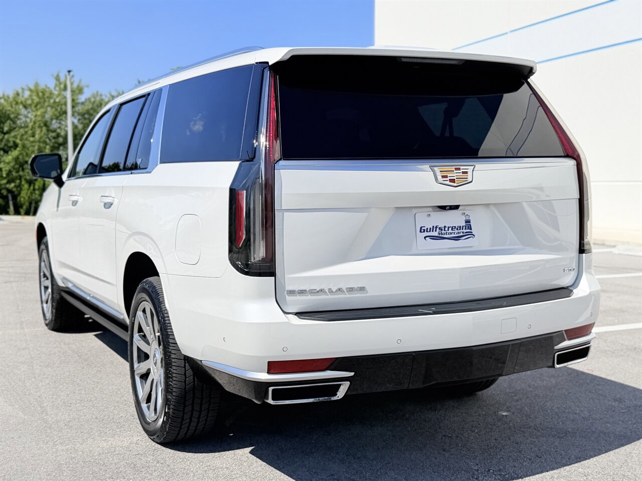Used 2021 Cadillac Escalade ESV Premium Luxury Platinum AWD/4WD image 5
