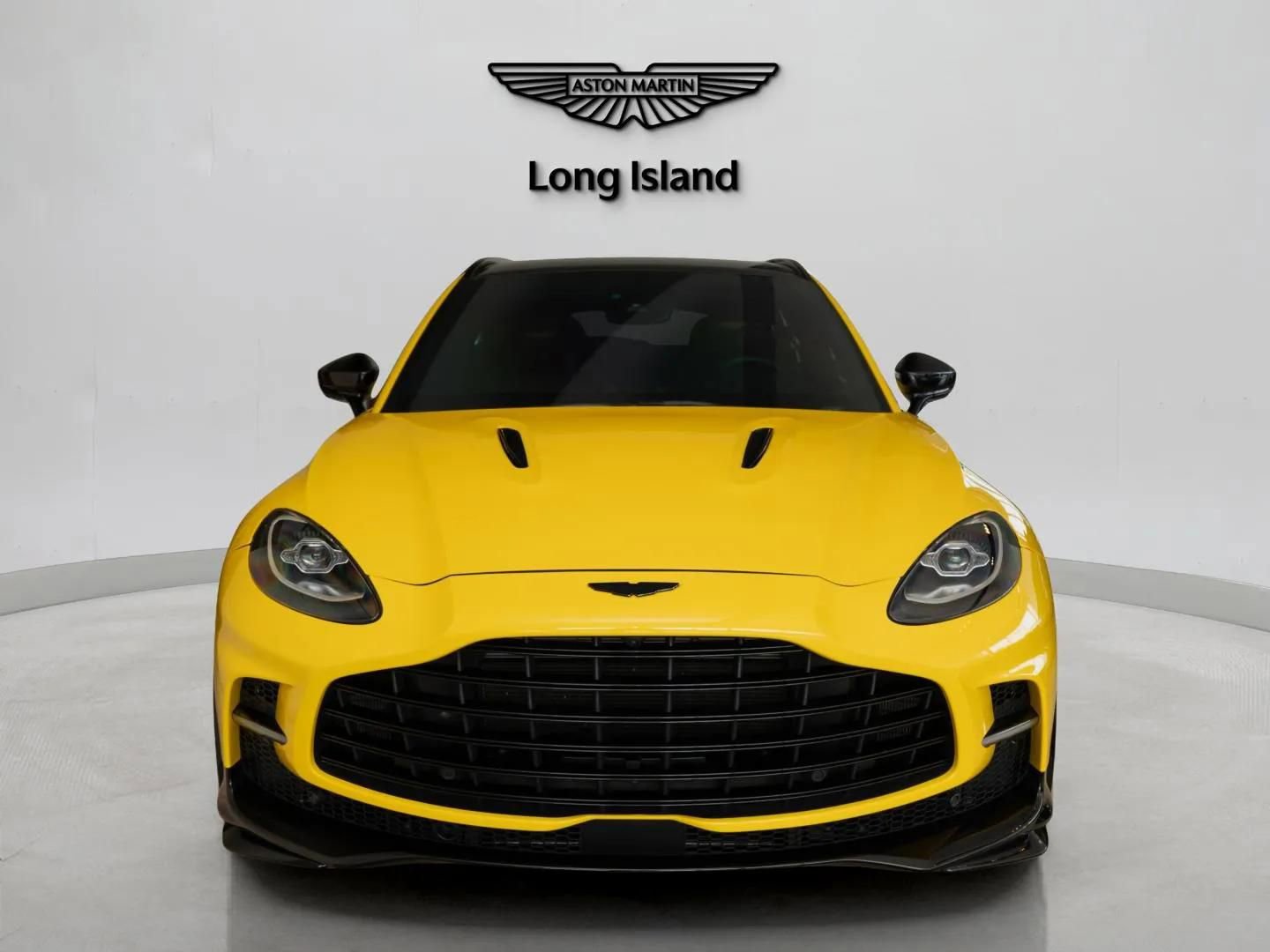 Used 2023 Aston Martin DBX 707 AWD/4WD image 2