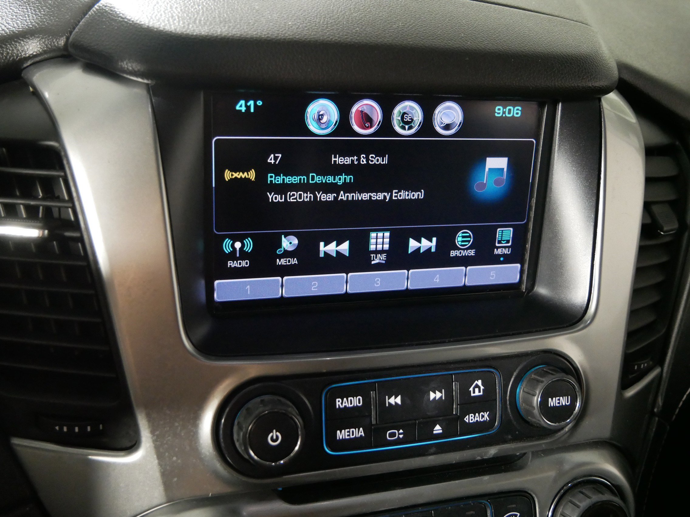 Used 2016 Chevrolet Tahoe LT w/ Luxury Package image 22