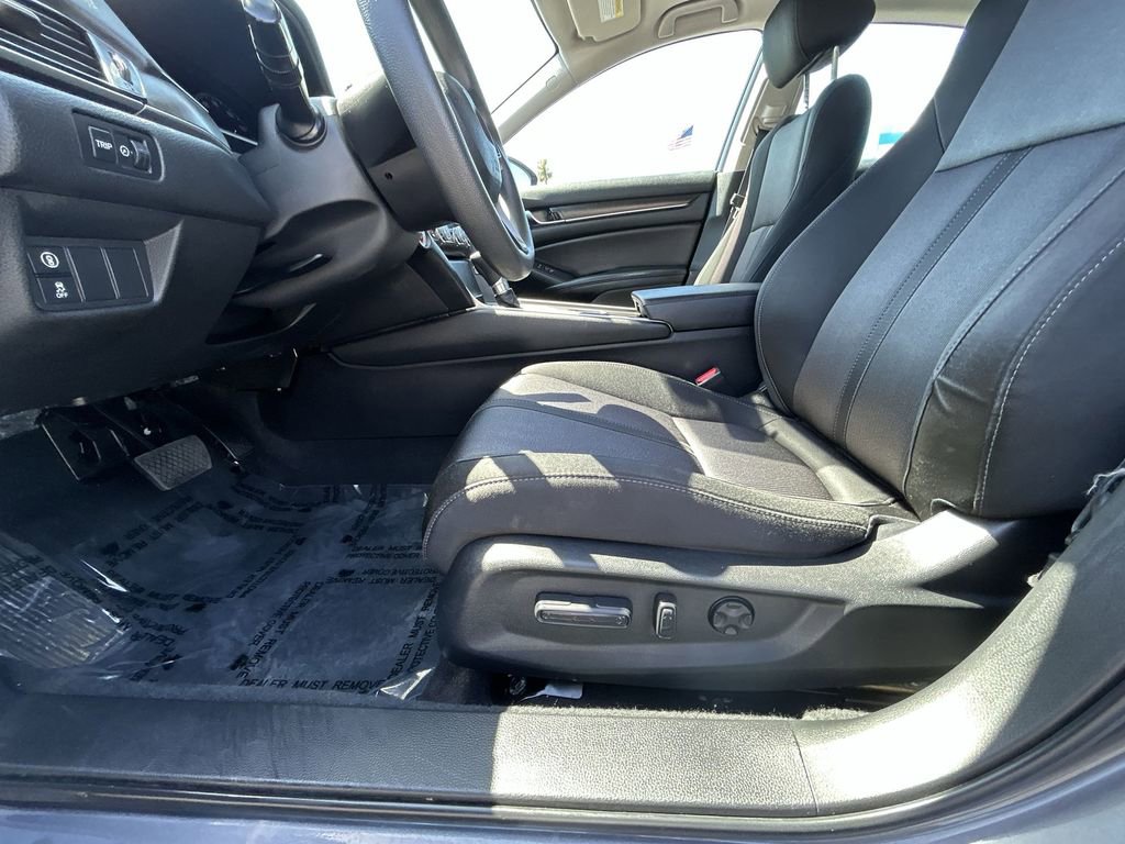 Used 2019 Honda Accord EX image 12