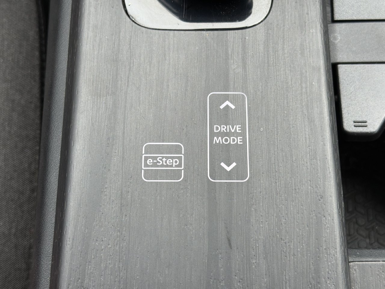 Certified 2023 Nissan Ariya FWD image 8