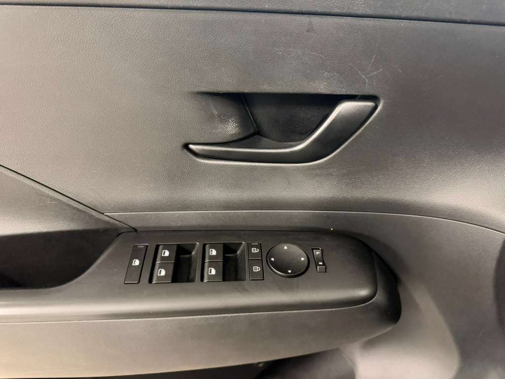 Used 2024 Hyundai Kona SEL FWD image 24
