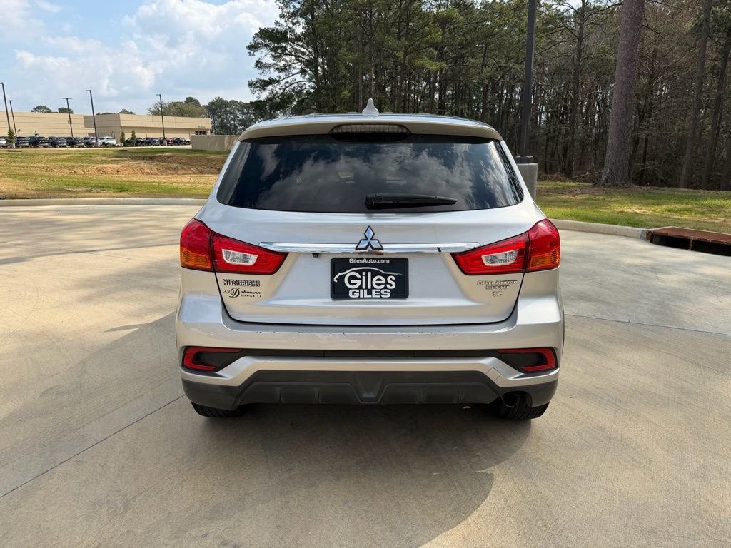 Used 2018 Mitsubishi Outlander Sport SE image 4