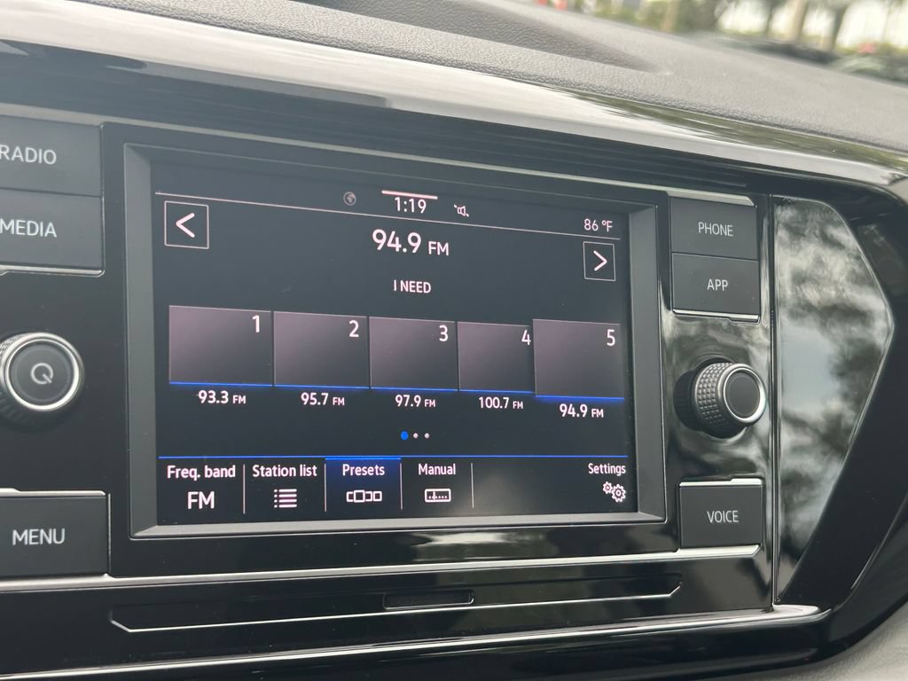 Certified 2023 Volkswagen Taos S FWD image 15
