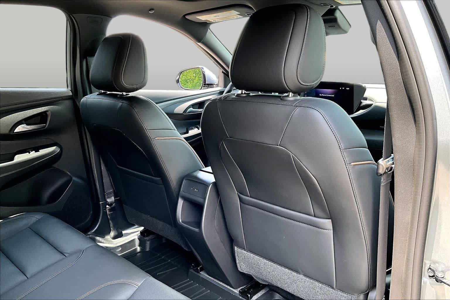Used 2025 Buick Envista Avenir FWD image 20