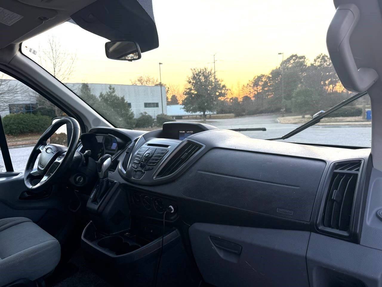 Used 2015 Ford Transit 350 XLT RWD image 16