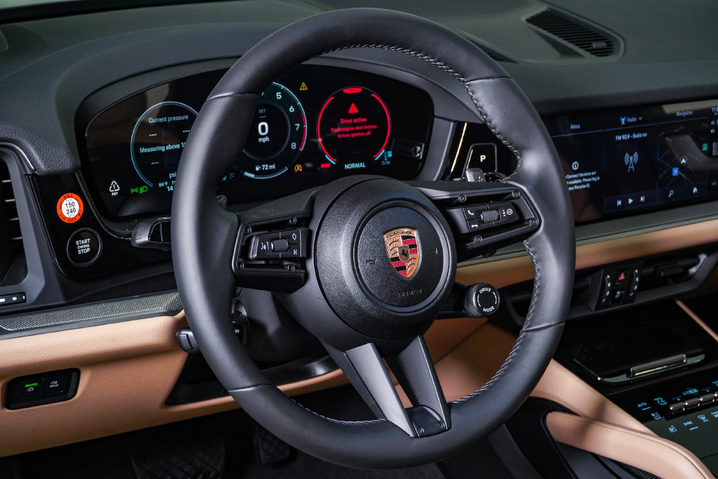 New 2026 Porsche Cayenne AWD/4WD image 18