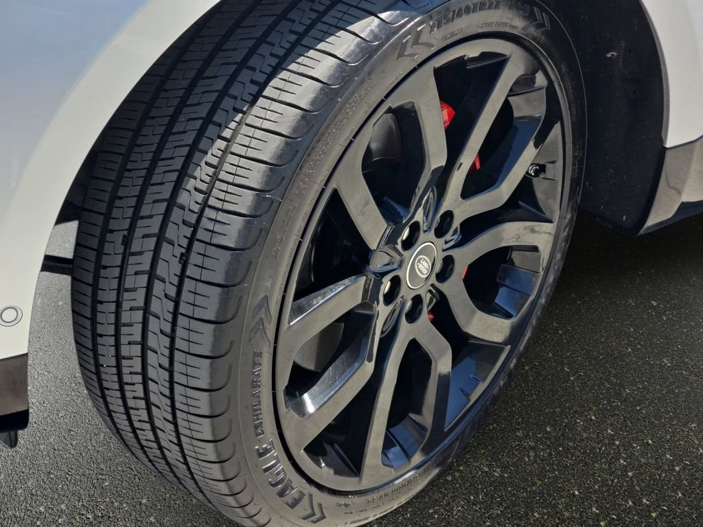 Certified 2021 Land Rover Range Rover Sport HSE Silver Edition image 36