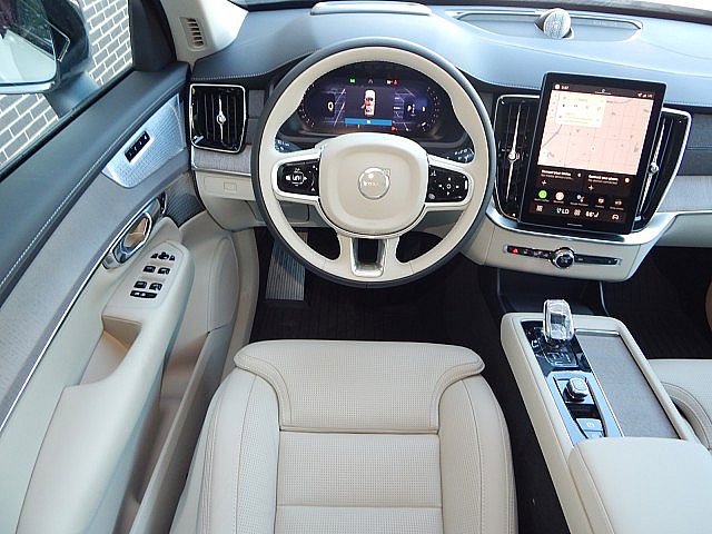 New 2026 Volvo XC90 B6 Ultra w/ Protection Package Premier image 12