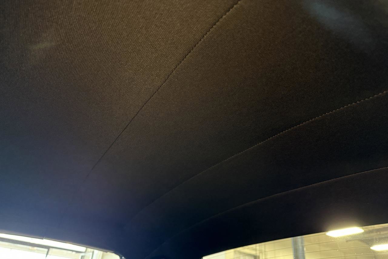 Used 2018 Chevrolet Corvette Stingray Convertible w/ 3LT Preferred Equipment Group image 48