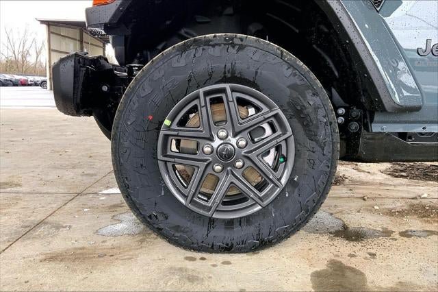 New 2026 Jeep Gladiator Sport AWD/4WD image 39
