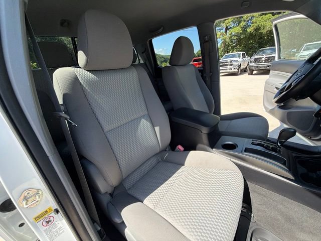 Used 2015 Toyota Tacoma PreRunner w/ SR5 Package RWD image 88
