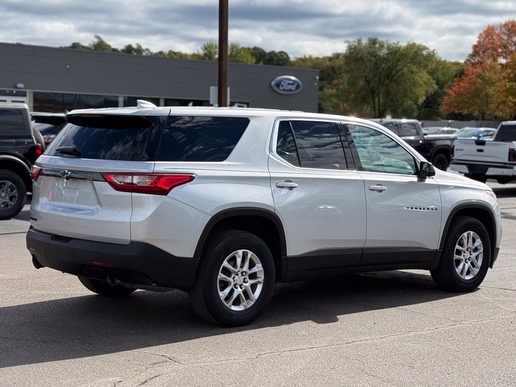 Used 2019 Chevrolet Traverse LS w/ LPO, Blackout Package FWD image 37
