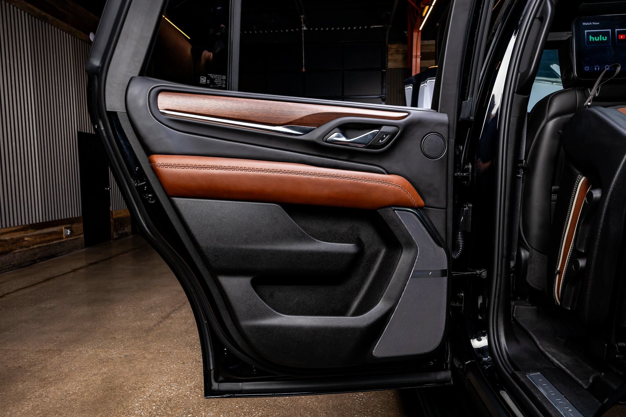 Used 2024 GMC Yukon Denali Ultimate w/ LPO, Floor Liner Package AWD/4WD image 47
