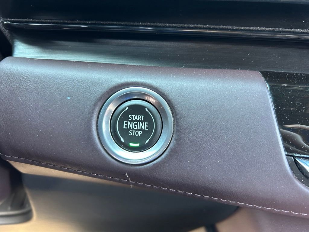 Used 2022 Cadillac Escalade ESV Sport Platinum image 35