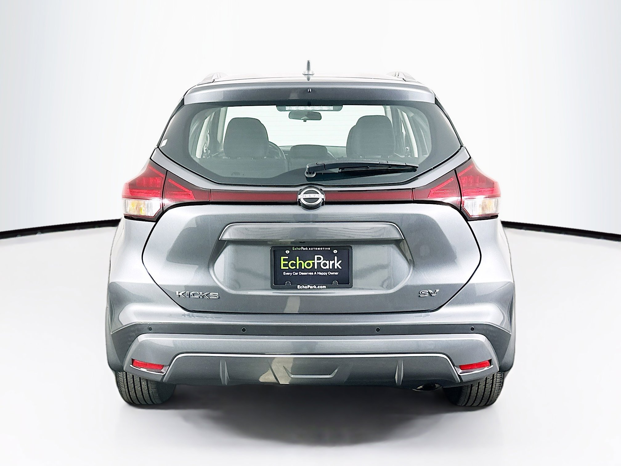 Used 2023 Nissan Kicks SV image 7