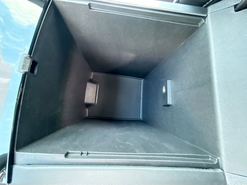 Used 2025 Buick Enclave Sport Touring image 40