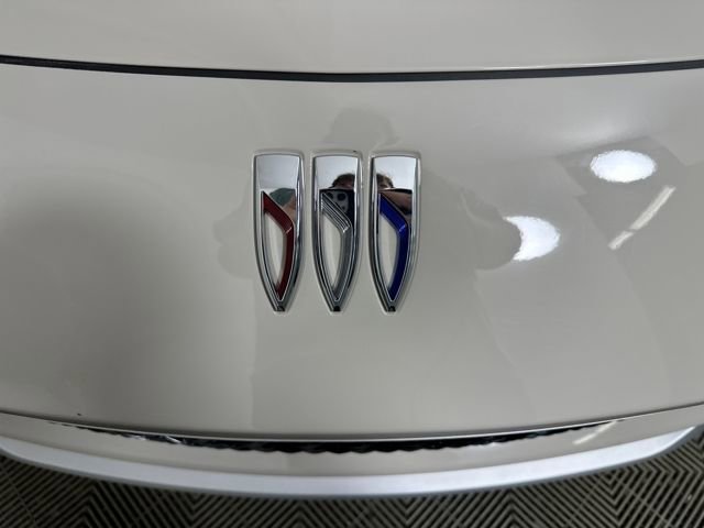 Used 2026 Buick Envista Sport Touring w/ Studio Series image 9