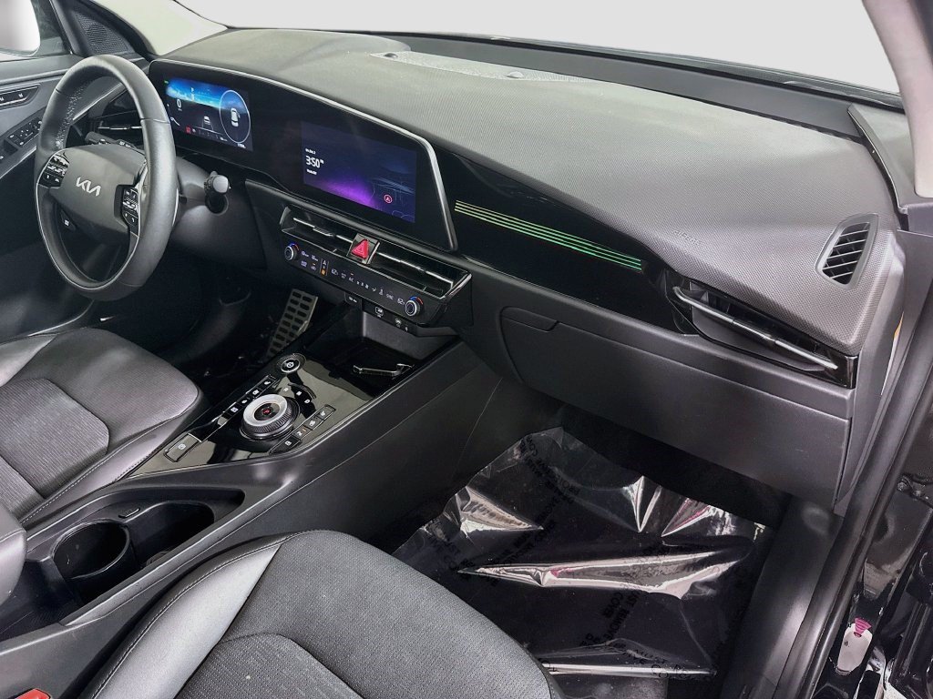 Used 2023 Kia Niro Wave FWD image 29