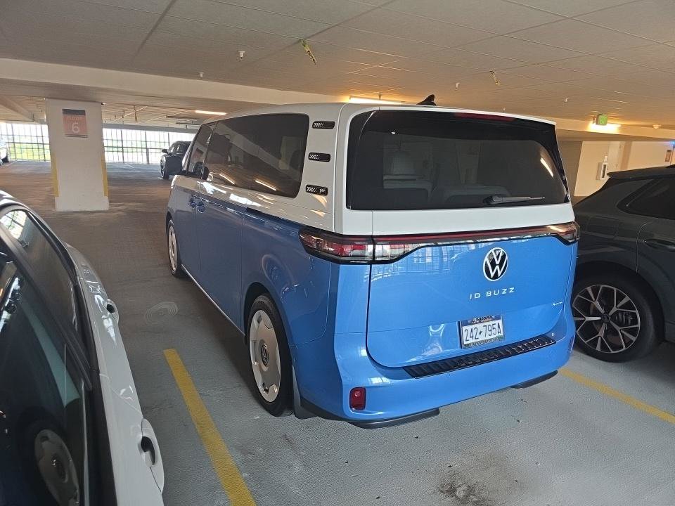 Used 2025 Volkswagen ID. Buzz 1st Edition AWD/4WD image 15